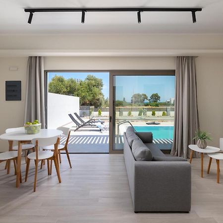 Armonia Suites Gennadi Exteriér fotografie