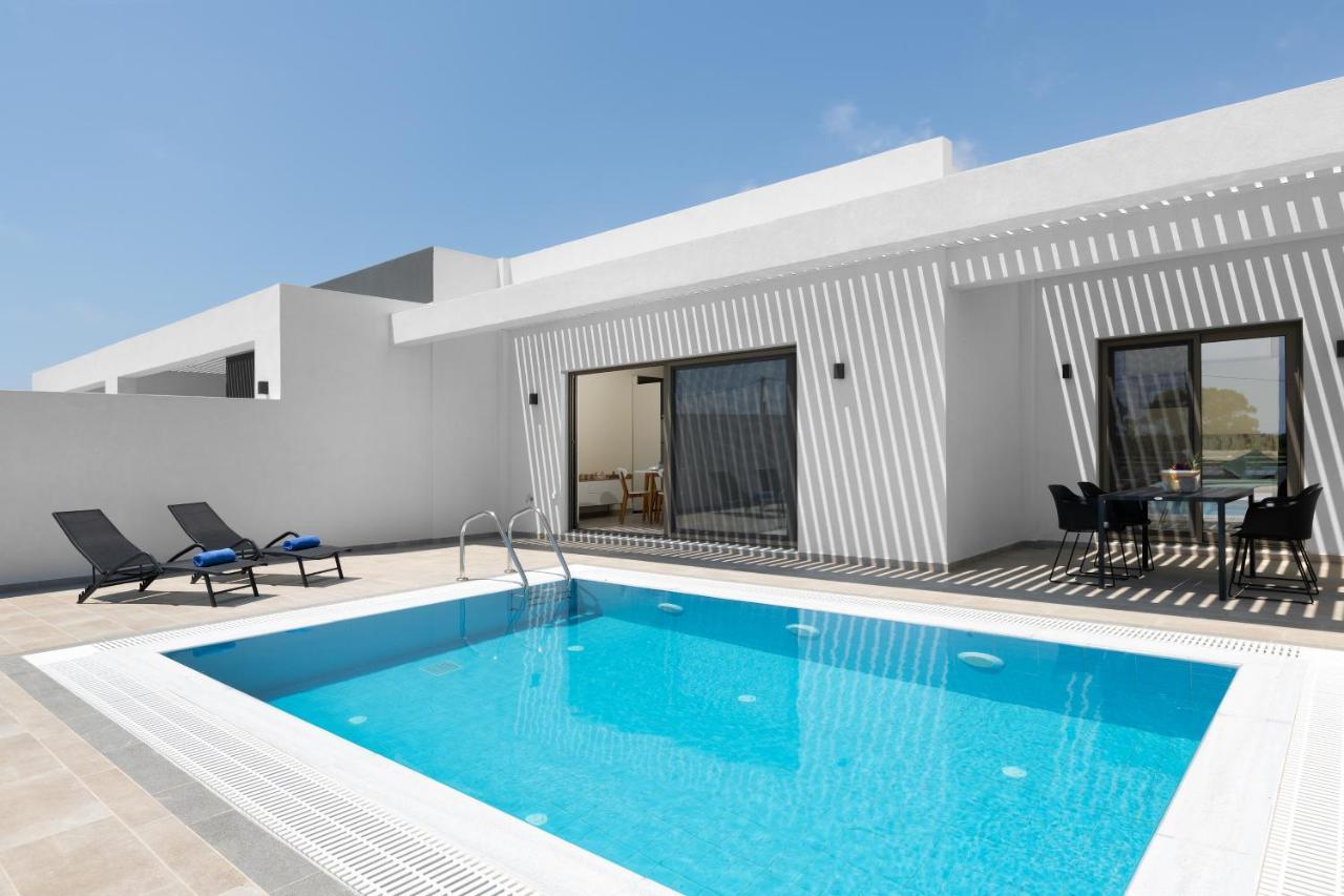 Armonia Suites Gennadi Exteriér fotografie