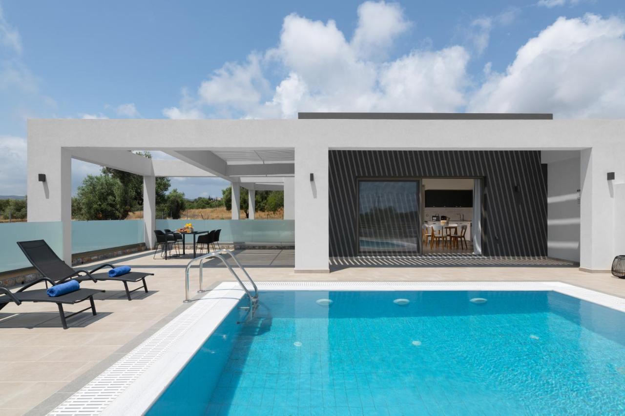 Armonia Suites Gennadi Exteriér fotografie