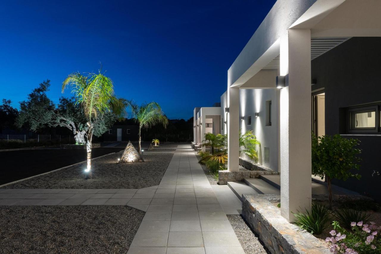 Armonia Suites Gennadi Exteriér fotografie