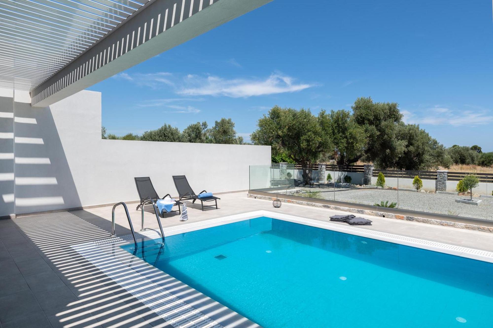 Armonia Suites Gennadi Exteriér fotografie