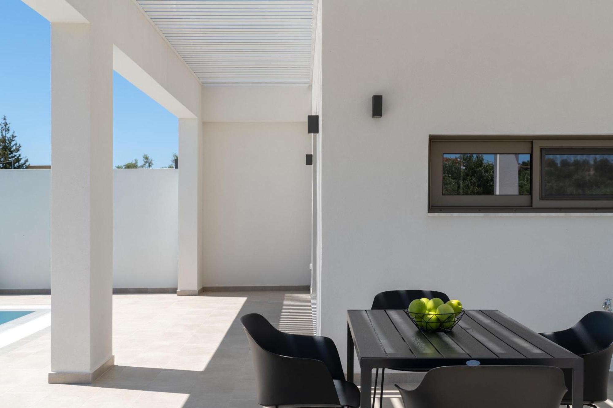 Armonia Suites Gennadi Exteriér fotografie